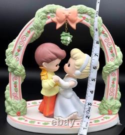 10 Precious Moments Disney Cinderella & Prince Large Figurine Under Arch NIB