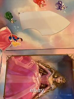 1998 Walt Disney Sleeping Beauty Aurora Collector Doll 40th Anniversary #21712