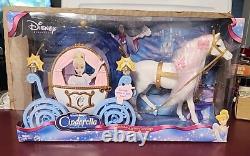 2004 Disney Princess Special Edition Cinderella Twinkle Lights Carriage Rare