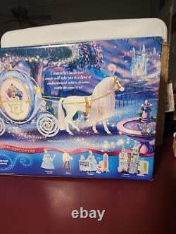 2004 Disney Princess Special Edition Cinderella Twinkle Lights Carriage Rare