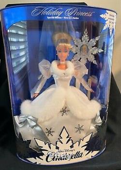 3 PIECE Mattel Disney Snow White Cinderella Belle Holiday Princess MINT Rare