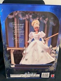 3 PIECE Mattel Disney Snow White Cinderella Belle Holiday Princess MINT Rare