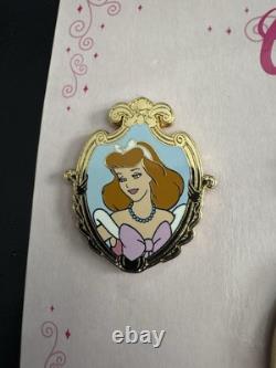 4 Pin Cinderella Set Limited Edition Of 1000 (larger Pin Is A Spinner)