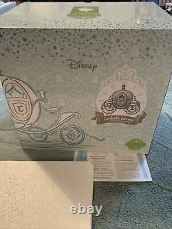 Adorable Scentsy Disney Cinderella Carriage Warmer