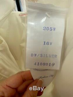 Alfred Angelo Disney's Cinderella wedding dress size 16w style 205