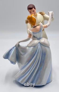 BRAND NEW! WDCC Cinderella and Prince Charming So This Is Love WithBOX & COA