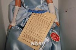 CINDERELLA 1997 WALT DISNEY WORLD Engel-Puppe Puppen Doll MIBWT NRFB BRAND NEW