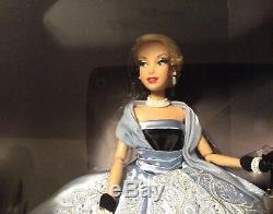 Cinderella Disney Designer Collection Premiere Series Doll Limited Edition 4400