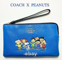Coach X Peanuts Snoopy & Friends Wristlet Bag Large Corner Zip Blue NWT