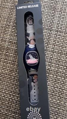 DISNEY PARKS CINDERELLA 75th Anniversary MagicBand+ Limited Release NIB