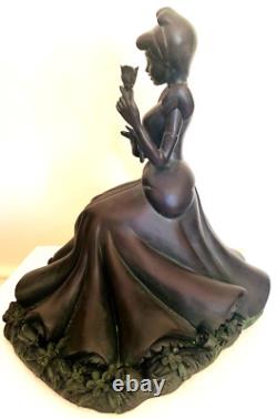 DISNEY PRINCESS CINDERELLA GARDEN STATUE FIGURINE New in Box