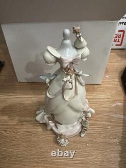 DISNEY SHOWCASE COLLECTION LENOX CINDERELLA'S SURPRISE NIB COA. RARE LImIted