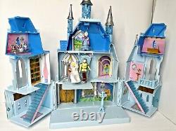 DISNEY STORE Magical CINDERELLA Castle LIGHT UP Play SET Prince Charming NEW