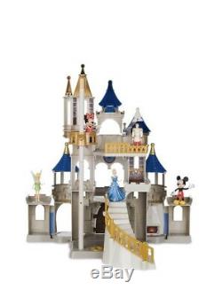 DISNEY WORLD PARKS CINDERELLA CASTLE PLAYSET MICKEY MINNIE Fireworks NEW