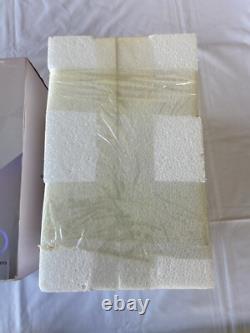 Disney 100 Disney Cinderella Castle of Magical Dreams Figure Statue New