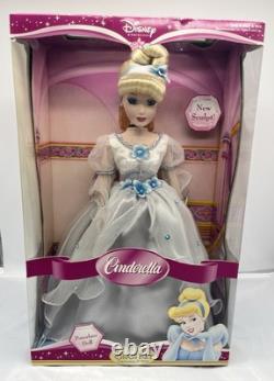 Disney Brass Key Porcelain Dolls Cinderella with Stand 2006 NIB Rare