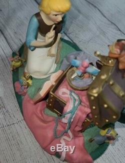 Disney CINDERELLA Mice Sewing Pink Dress Musicbox Musical Figure Figurine RARE