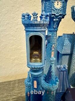 Disney Castle Collection Cinderella Castle Light-Up Figurine 1/10 Brand New