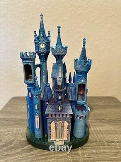 Disney Castle Collection Cinderella Castle Light-Up Figurine 1/10 Brand New