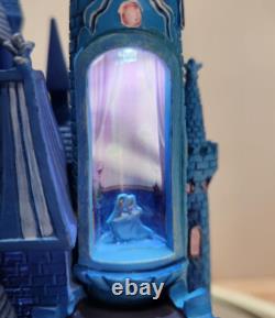 Disney Castle Collection Cinderella Limited Release Light Up Figurine New in Box