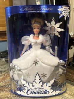 Disney Cinderella Barbie 1996 Special Edition Brand New Never Removed from box