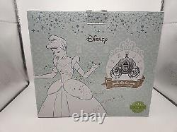 Disney Cinderella Carriage Scentsy Full Size Warmer New in Box