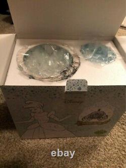 Disney Cinderella Carriage Scentsy Warmer- NEVER USED- BRAND NEW with wax melt