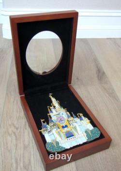 Disney Cinderella Castle Happiest Celebration On Earth Jumbo Pin 50 Le 2000