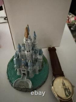 Disney Cinderella Castle Limited Edition Figurine with COA & Box 1374/2000