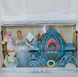 Disney Cinderella Deluxe Set Light Up Pumpkin Carriage & Walking Horse 2022 NEW