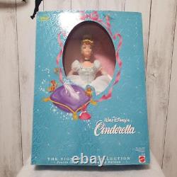 Disney Cinderella Doll Vintage, New in Box, Stunning Dress, Adorable Face