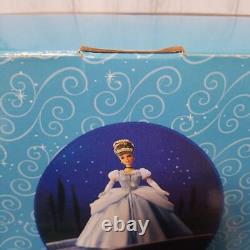 Disney Cinderella Doll Vintage, New in Box, Stunning Dress, Adorable Face