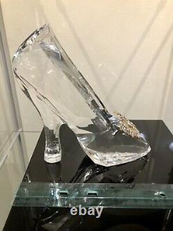 Disney Cinderella Glass Slipper Display Piece 2015 SUPER RARE