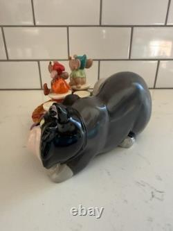 Disney Cinderella Jaq Gus Lucifer Sewing Basket Salt & Pepper Shakers LE 250