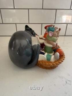 Disney Cinderella Jaq Gus Lucifer Sewing Basket Salt & Pepper Shakers LE 250
