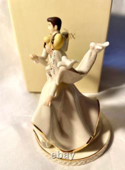 Disney Cinderella & Prince Hand Painted 24K Gold Lenox Wedding Cake Topper New