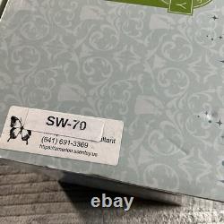 Disney Cinderella Royal Carriage Scentsy Brand Warmer Limited Edition NEW IN BOX