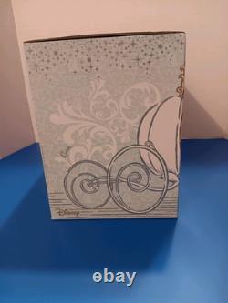 Disney Cinderella Royal Carriage Scentsy Brand Warmer Limited Edition NEW IN BOX