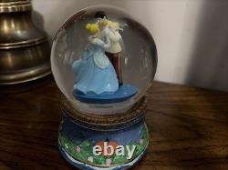 Disney Cinderella Valentine's Musical Plays So This Is Love Snow Globe New