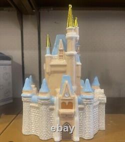 Disney Parks 2021 Magic Kingdom Cinderella Castle Ceramic Cookie Jar Brand new