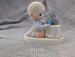 Disney Precious Moments CINDERELLA & CASTLE A World of My Own Figurine NEW