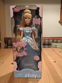 Disney Princess Cinderella 17 Inch Singing Doll, 2011