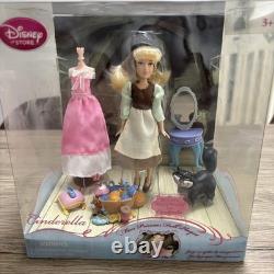 Disney Princess Cinderella Mini Doll Playset 6.3 Inch New Box Damage