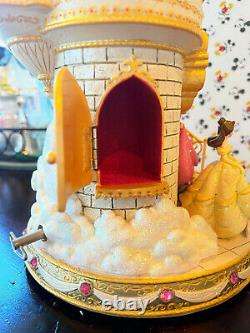 Disney Princess Club Castle Princesses on Staircase Music Box / Snow Globe NIB