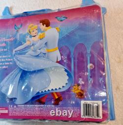 Disney Princess Mattel Cinderella Deluxe Gift Set Favorite Moments Unopened