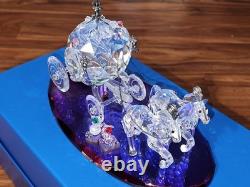 Disney Showcase Crystal World Ltd Ed Cinderella Carriage Coach W Jaq Gus MIB