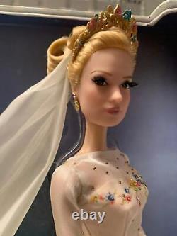 Disney Store Cinderella Platinum Wedding Dress 17 Limited Edition #495 (of 500)