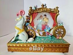 Disney Store Exclusive Princess Cinderella & Prince Carriage Ride Snow Globe