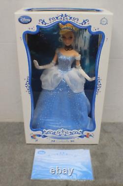 Disney Store Limited Edition Cinderella Doll 17 1 out of 5000 (201/5000)