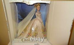 Disney Store Limited Edition Platinum Cinderella Wedding 17 Doll